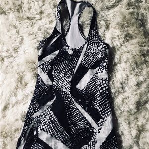 Lululemon racerback tank size 4 6 tag off